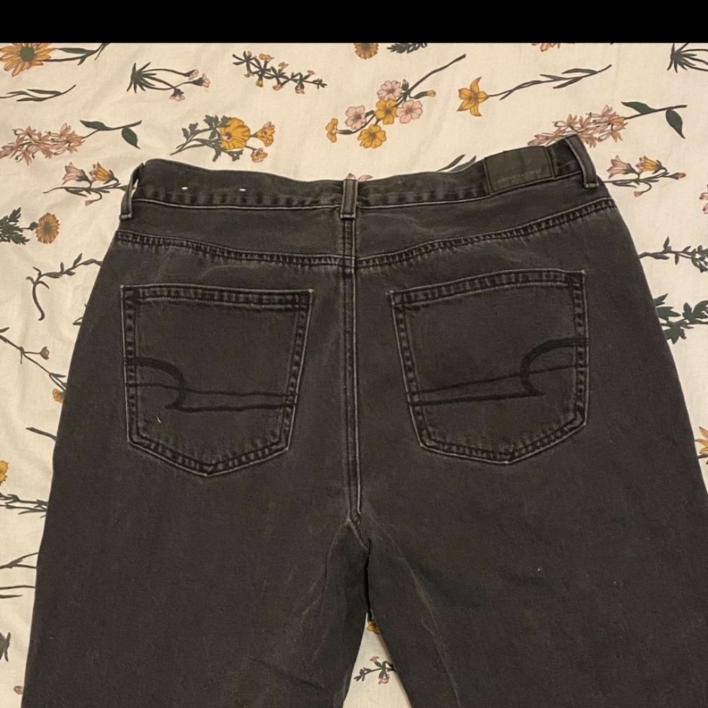 American Eagle Mom Jeans